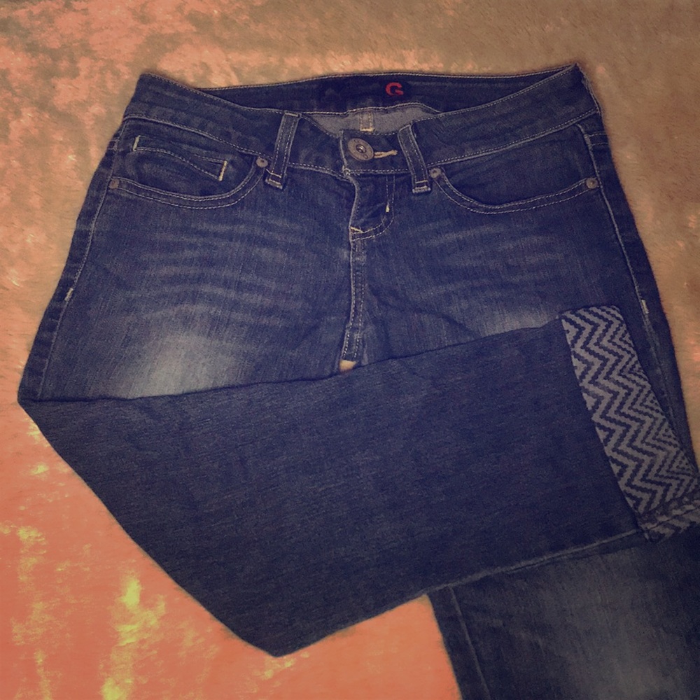 Guess Capri size 25